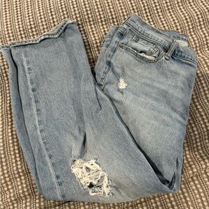 Old Navy Mid Rise Boyfriend Loose